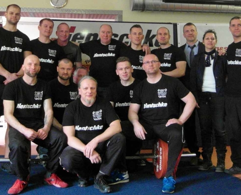 BU:Wettkämpfer des KBV Bautzen mit Betreuern und Kampfrichtern